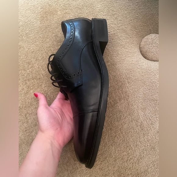 BRAND NEW COLE HAAN BLACK BUCKLAND CAP OXFORDS - Picture 4 of 6